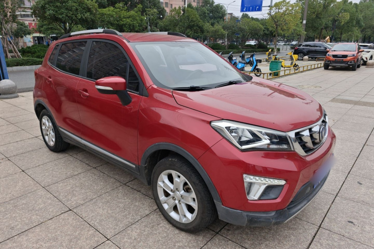 Changan CS15 EV 2016 #4 Changan CS15 EV 2016 car image #4