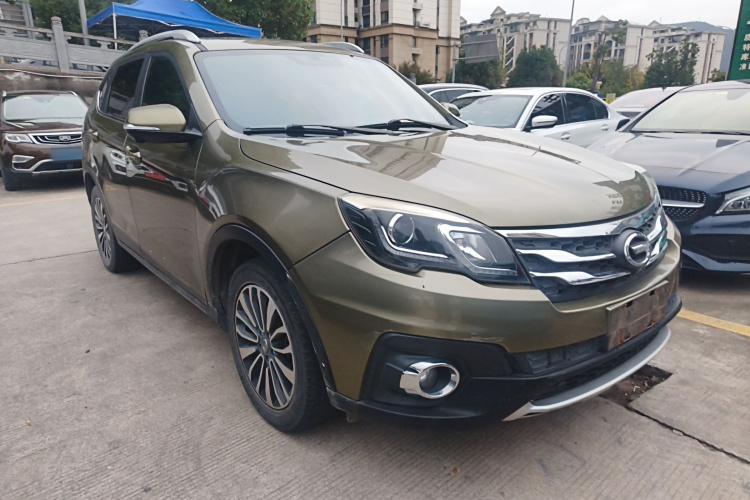 GAC Trumpchi GS5 Super 2015 #4 GAC Trumpchi GS5 Super 2015 car image #4