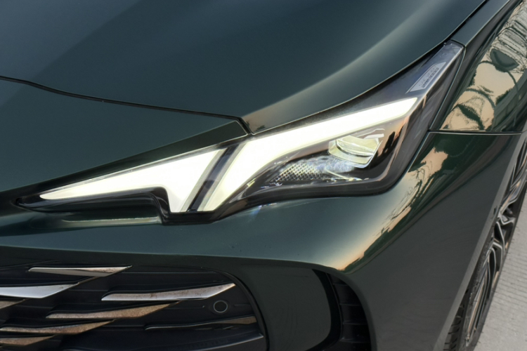 MG 7 2024 car image #4