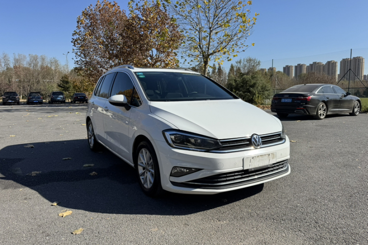 Volkswagen Golf Sportsvan 2020 car image #4