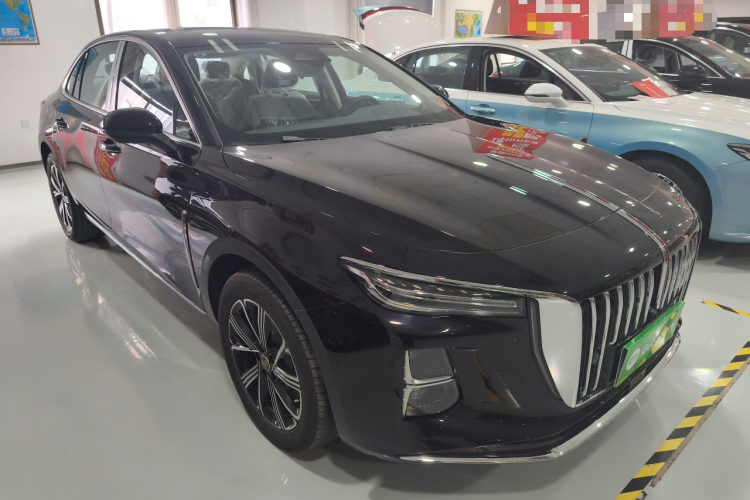 HongQi H5 PHEV 2025 #4 HongQi H5 PHEV 2025 car image #4