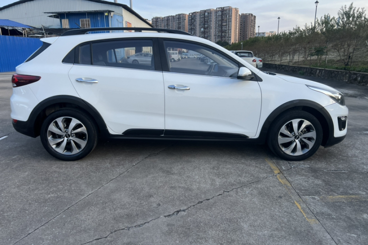 Kia Rio Cross 2018 صورة سيارة #4