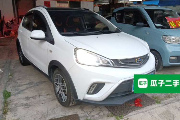 GEELY Vision X1 2019 #4 GEELY Vision X1 2019 car image #4