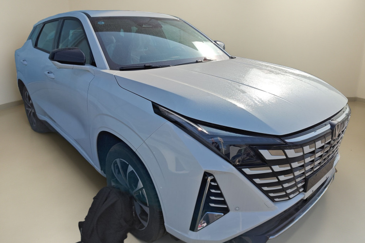 Changan UNI-Z 2025 car image #4