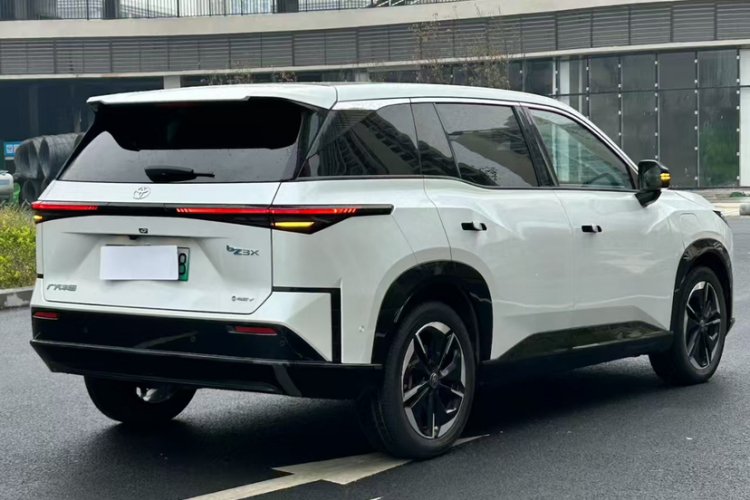 Toyota Bozhi 3X 2025 car image #4