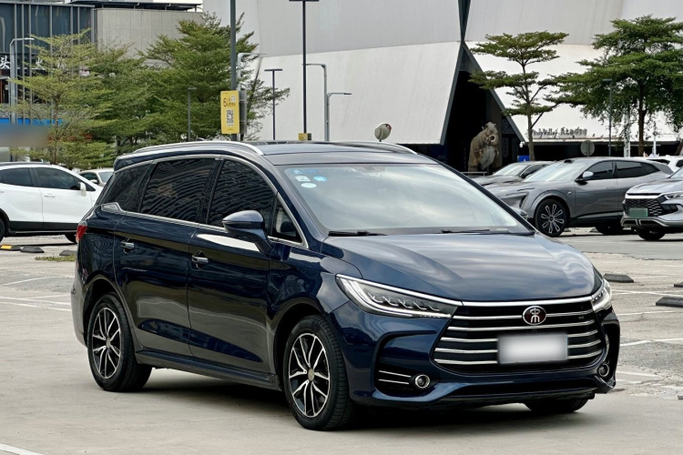 BYD Song MAX 2018 car image #4