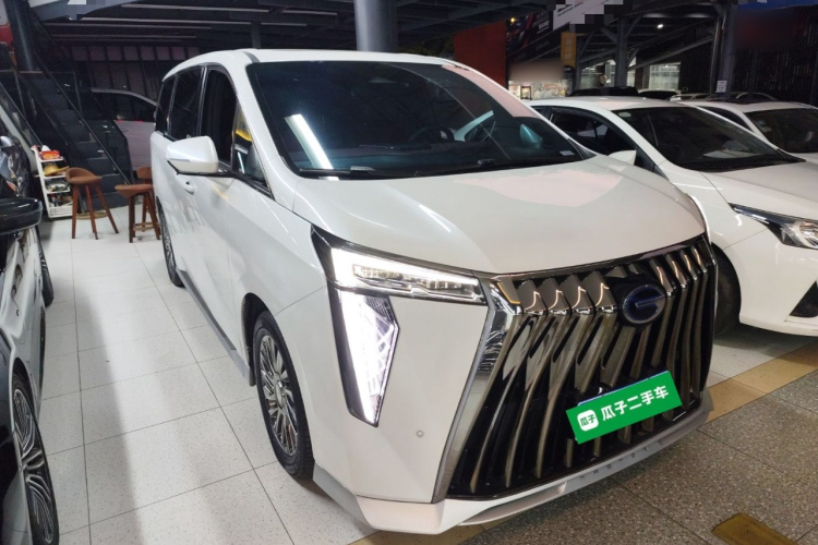 GAC Trumpchi M8 2023 #4 GAC Trumpchi M8 2023 car image #4