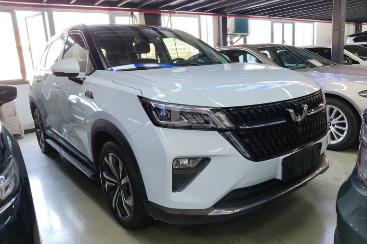 Wuling Asta 2022 #4 Wuling Asta 2022 صورة سيارة #4