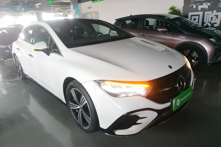 Mercedes-Benz EQE Class 2022 #4 Mercedes-Benz EQE Class 2022 car image #4