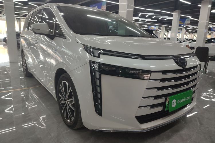 GAC Trumpchi E8 New Energy 2023 car image #4