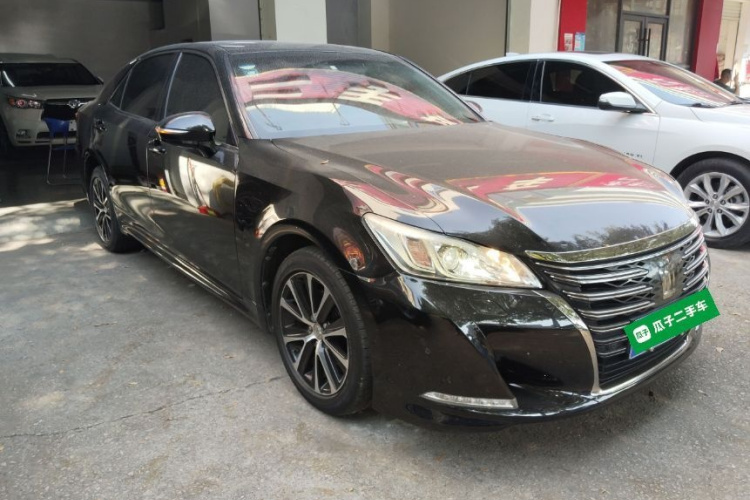 Toyota CrownSportCross 2018 صورة سيارة #4