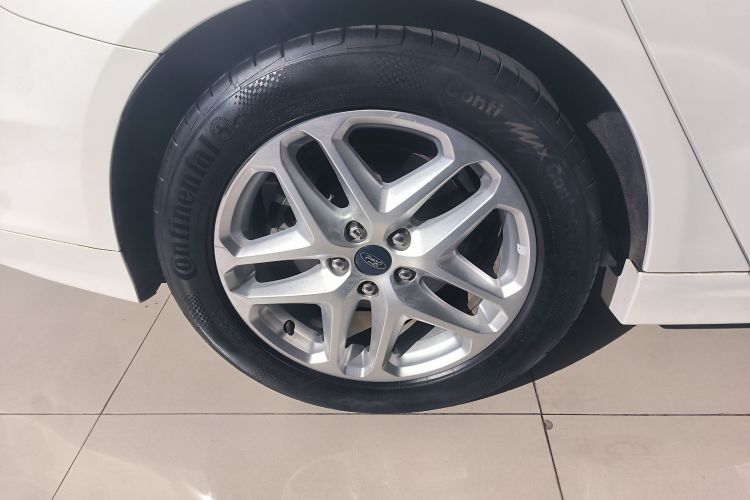 福特 蒙迪欧 2015 汽车图片 #4