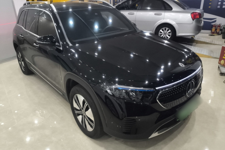 Mercedes-Benz EQB Class 2023 immagine di auto #4