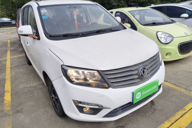 Forthing S500 2015 изображение автомобиля #4