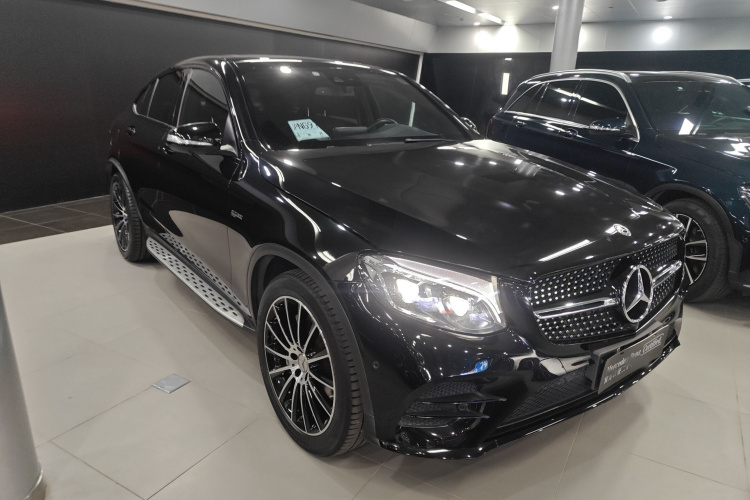 Mercedes-Benz GLC Coupe AMG 2018 صورة سيارة #4