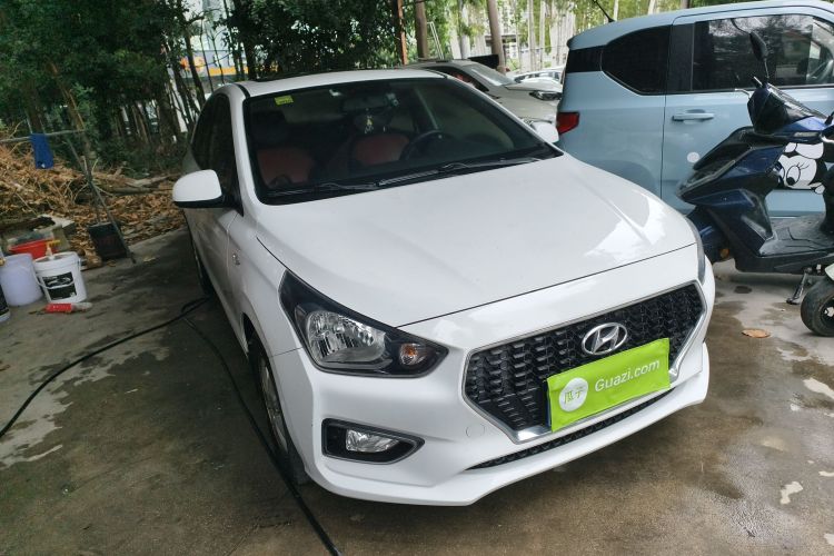 Hyundai Reina 2018 car image #4