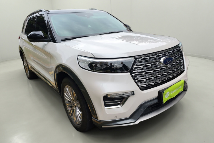 Ford Explorer 2021 صورة سيارة #4