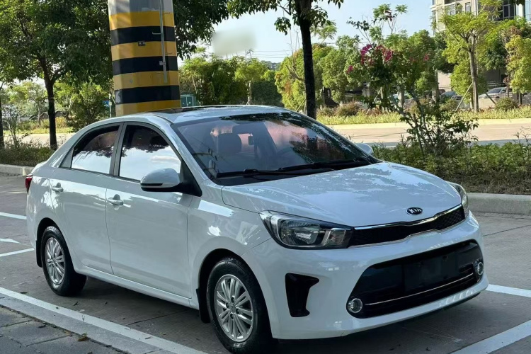 起亚 焕驰 2018 汽车图片 #4