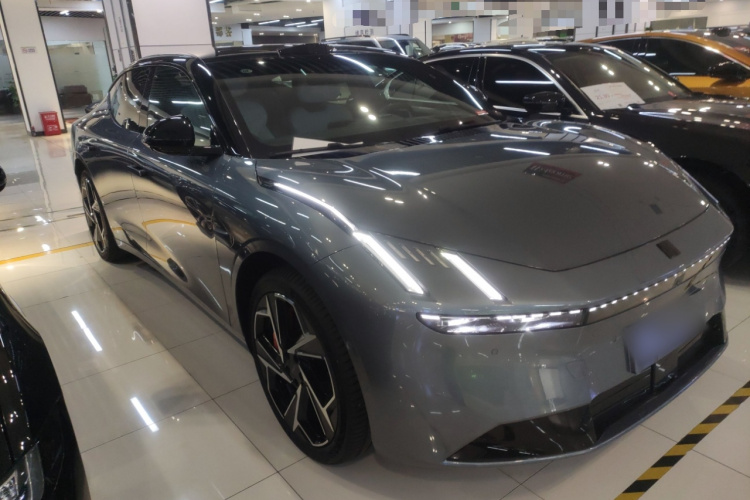 Lynk & Co 2024 #4 Lynk & Co 2024 car image #4