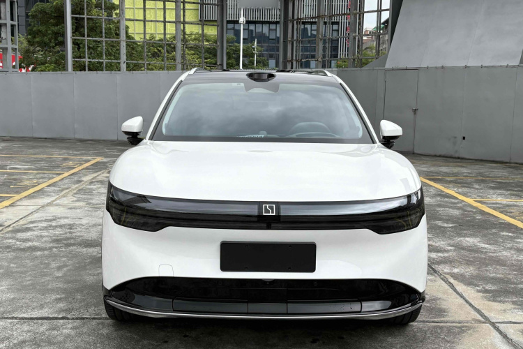 Zeekr 7X 2024 car image #4