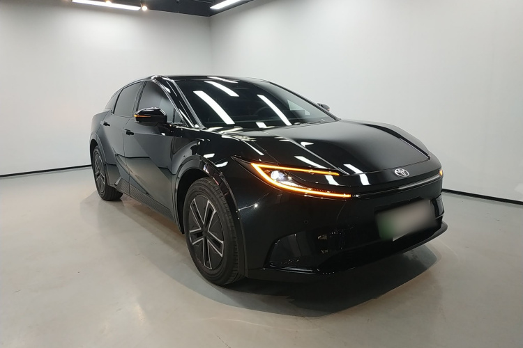 Toyota bZ5 2025 car image #4