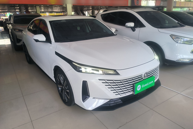 Changan Lamore 2023 #4 Changan Lamore 2023 car image #4