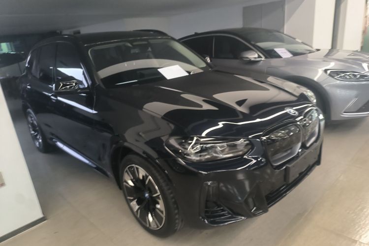 BMW iX3 2024 #4 BMW iX3 2024 car image #4