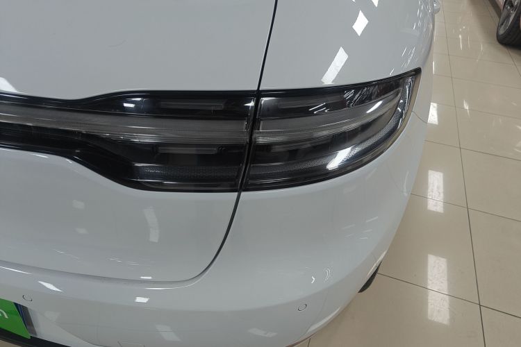 2018 #4 2018 car image #4