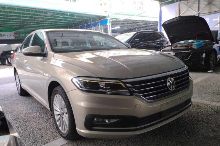 Volkswagen Lavida 2019 car image #4
