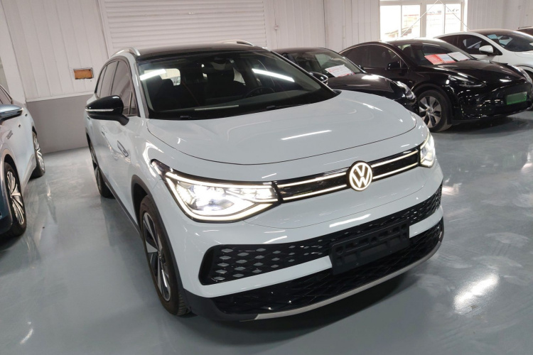 Volkswagen ID.6 X 2022 immagine di auto #4