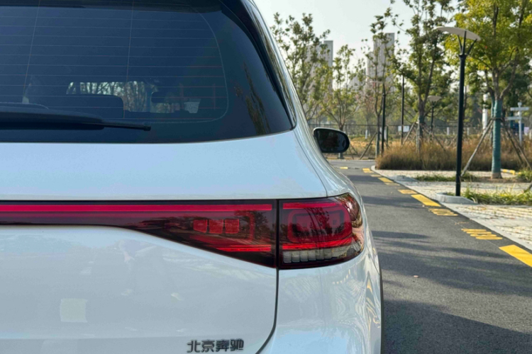 Mercedes-Benz EQB Class 2024 #4 Mercedes-Benz EQB Class 2024 car image #4