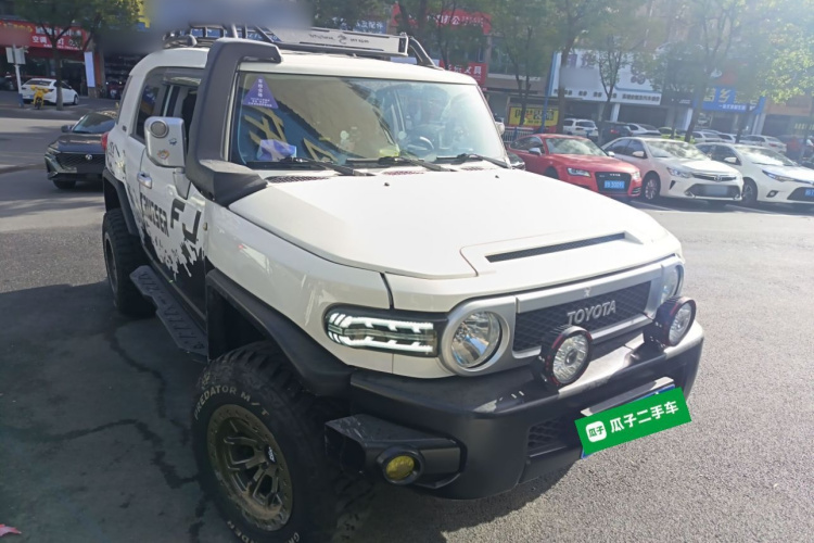 Toyota FJ Cruiser 2018 car image #4