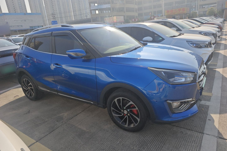 众泰 众泰T300 2019 汽车图片 #4