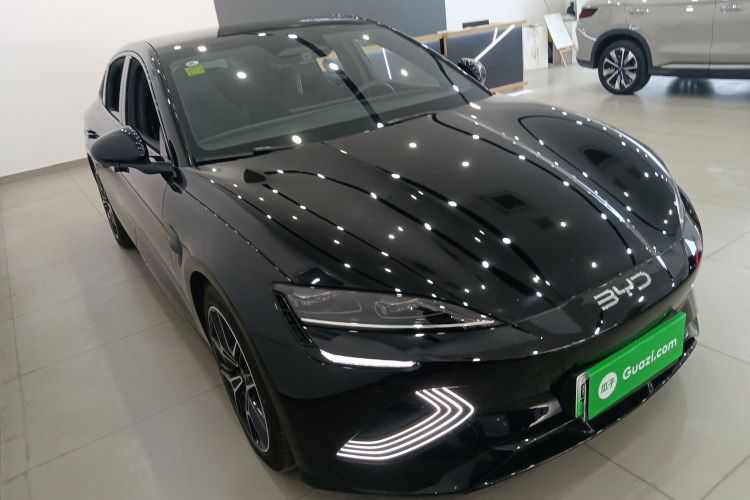 BYD Seal 2025 car image #4