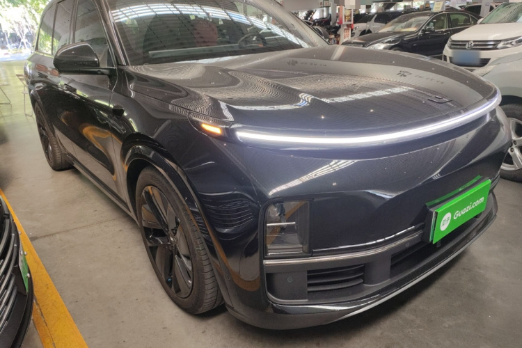 Li L8 2023 изображение автомобиля #4