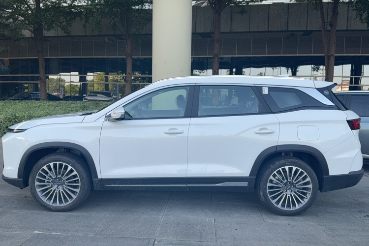 Jetour X90 C-DM car image #4