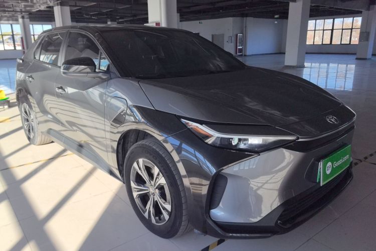 Toyota bZ4X 2022 immagine di auto #4