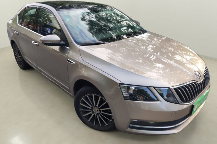 Skoda Octavia 2017 car image #4