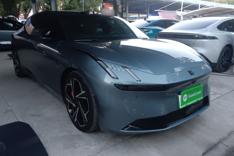 Lynk & Co 2024 #4 Lynk & Co 2024 immagine di auto #4
