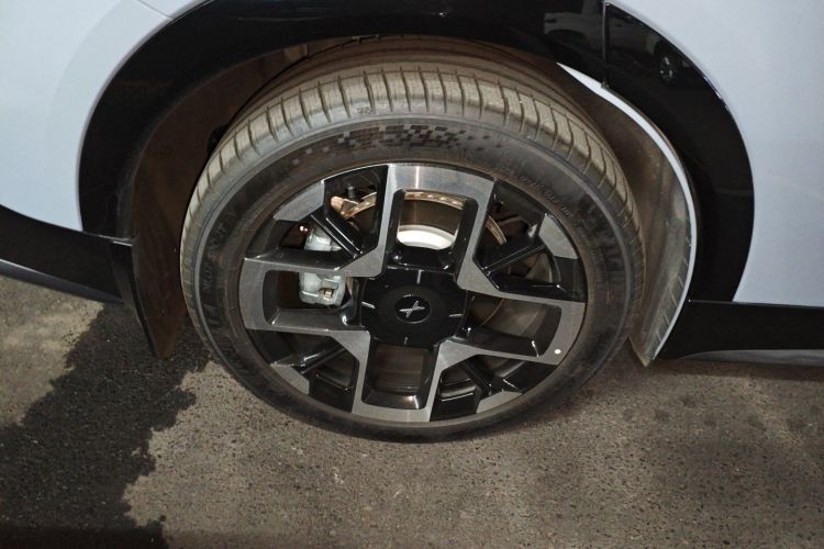 Xpeng G7 2025 #4 Xpeng G7 2025 car image #4