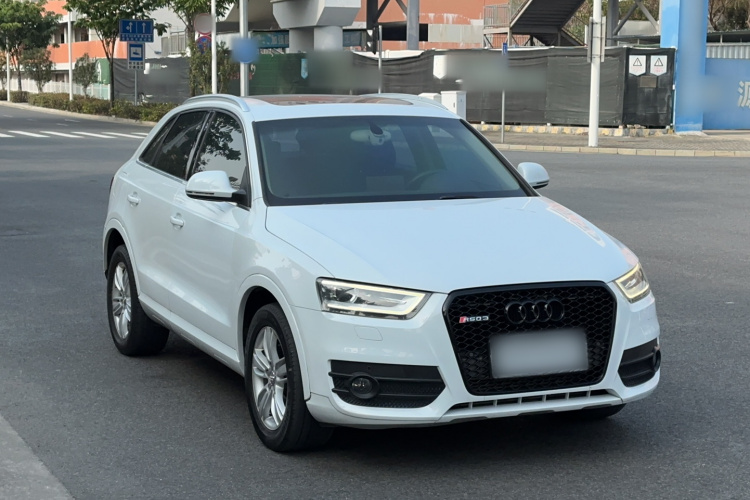 Audi Q3 2015 car image #4