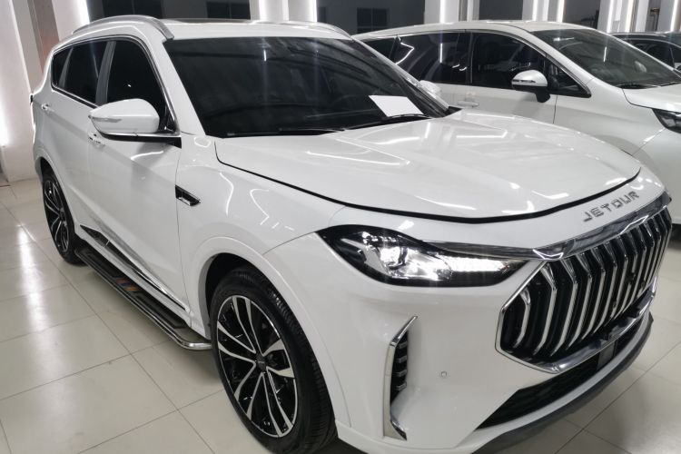 X70 PLUS 2022 car image #4