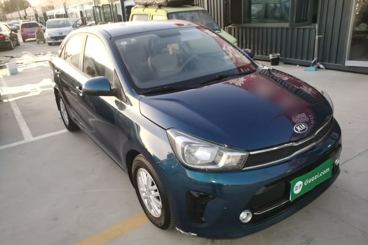 Kia 2019 car image #4