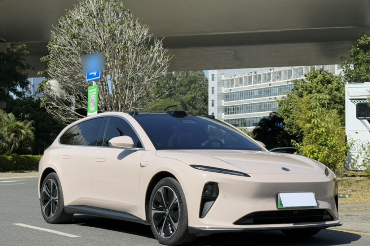 NIO ET5 2023 car image #4