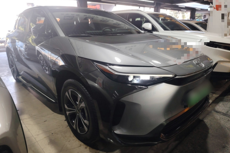 Toyota bZ4X 2023 immagine di auto #4