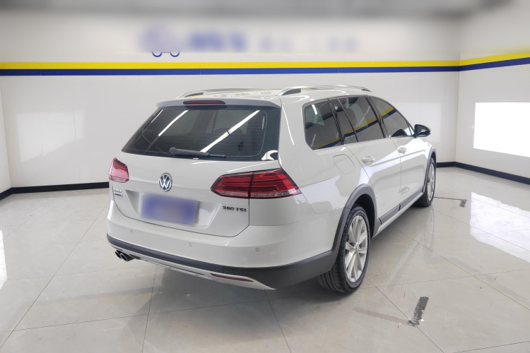 Volkswagen Golf (Imported) 2019 immagine di auto #4