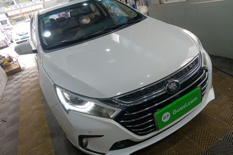 BYD Qin New Energy 2018 car image #4
