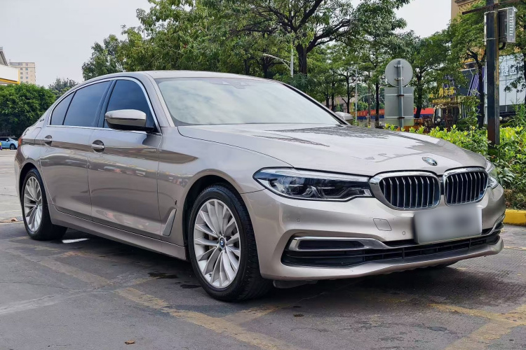 BMW 5 Series New Energy 2019 car image #4