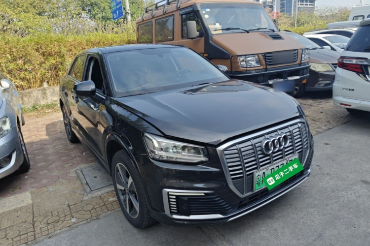 Q2L e-tron 2020 car image #4