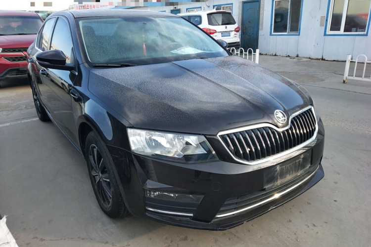 Skoda Octavia 2017 car image #4